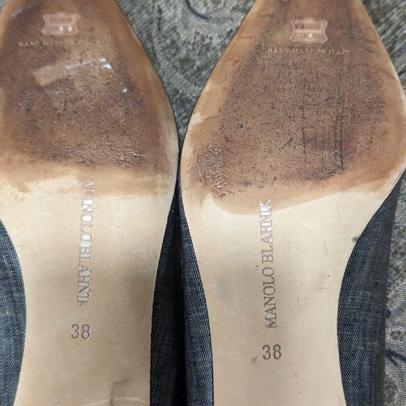 LIKE NEW CONDITION Manolo Blahnik Grey Coated Canvas Size 38 - Picture 3 of 5